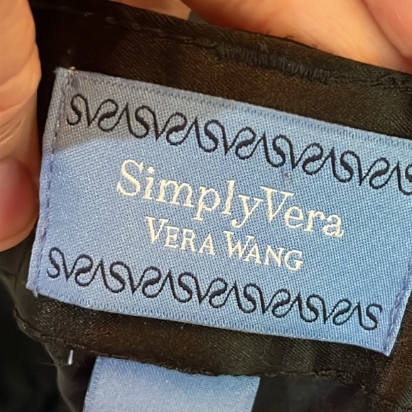 Simply Vera Vera Wang Women’s Satan Five Pocket Style Black Pants Size 8 - Picture 3 of 5